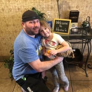 Meet your Posher, Christian